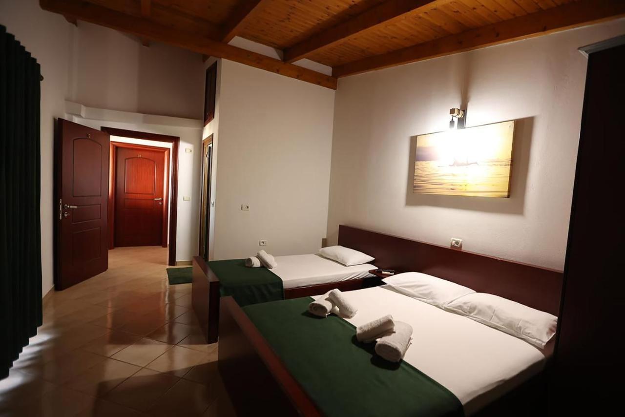 Bliss Hotel Ksamil Bagian luar foto