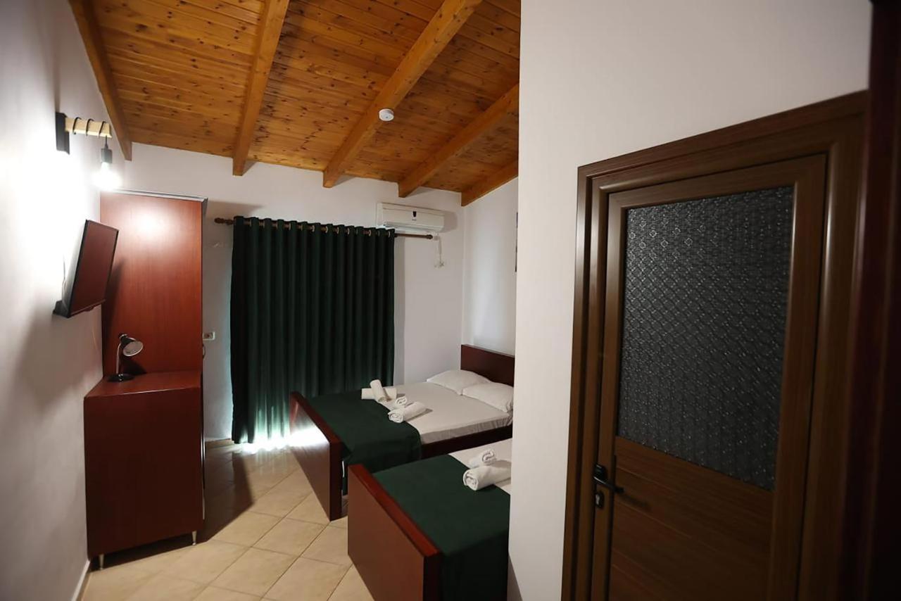 Bliss Hotel Ksamil Bagian luar foto