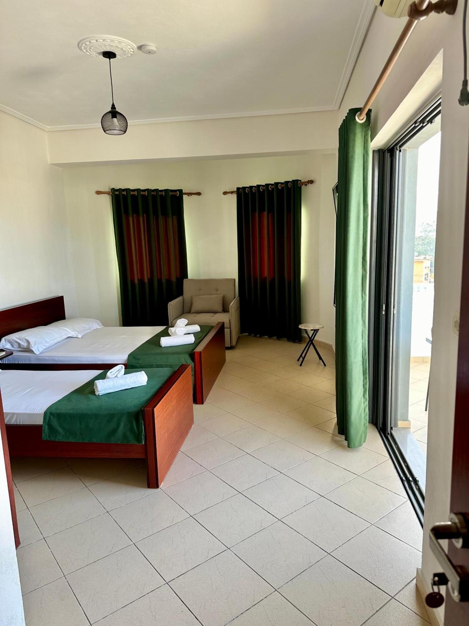Bliss Hotel Ksamil Bagian luar foto