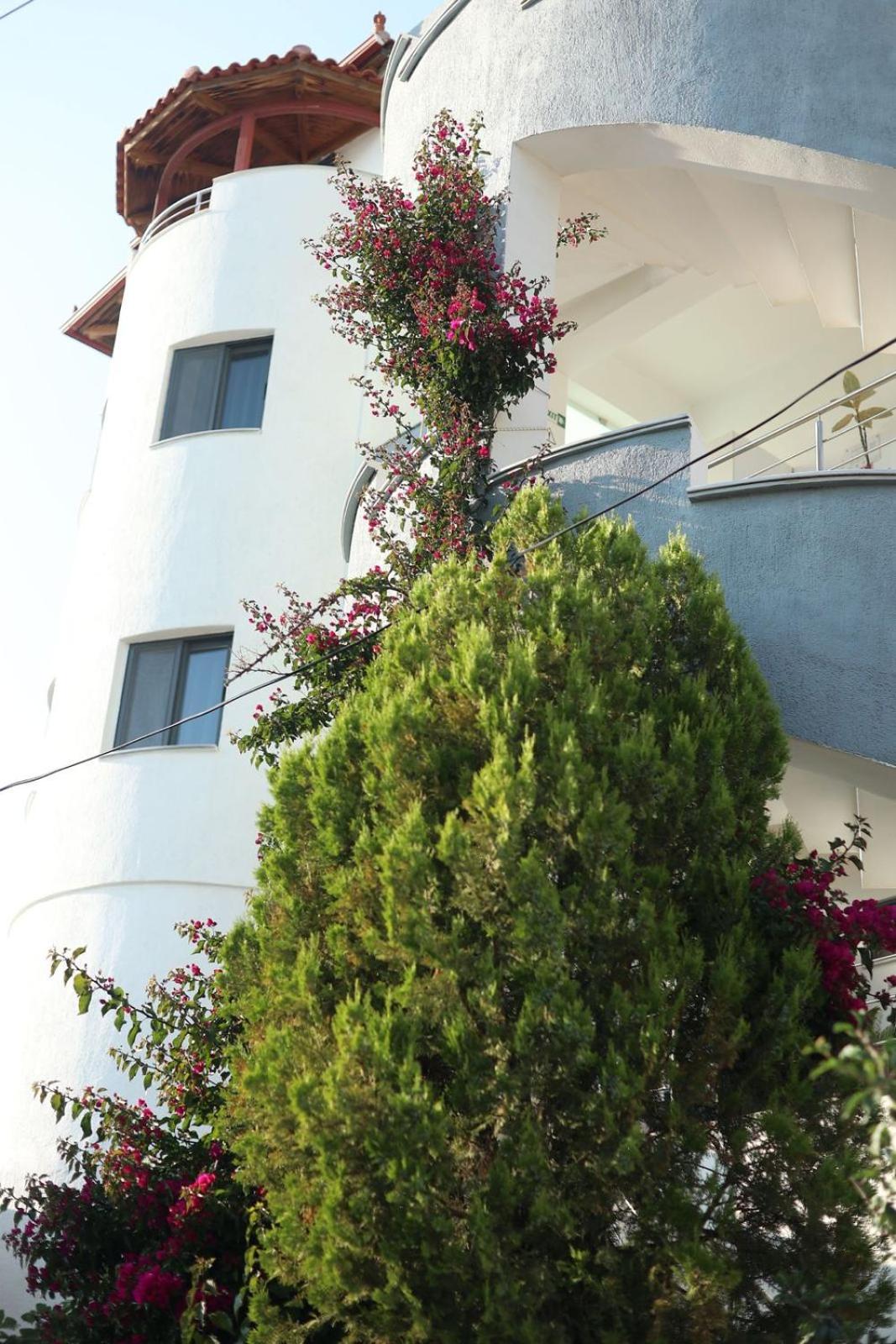 Bliss Hotel Ksamil Bagian luar foto